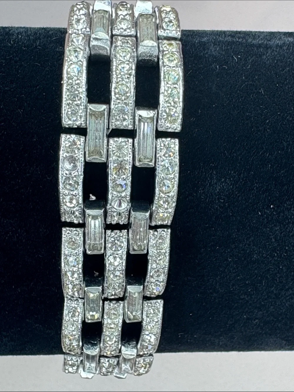 N/A stunning silver